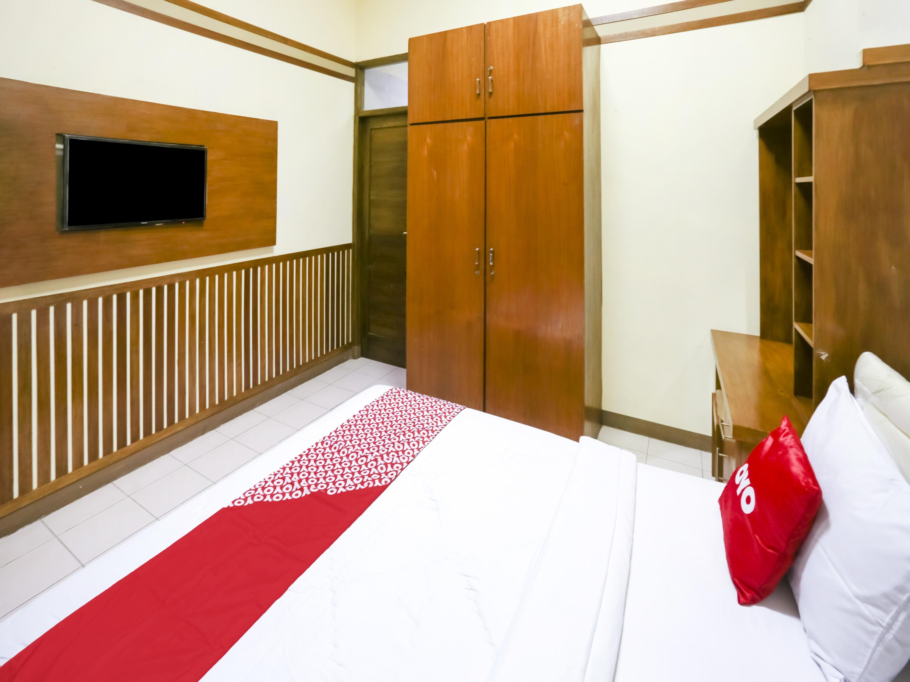 Oyo 90066 Tobana Pejaten House Jakarta Kültér fotó
