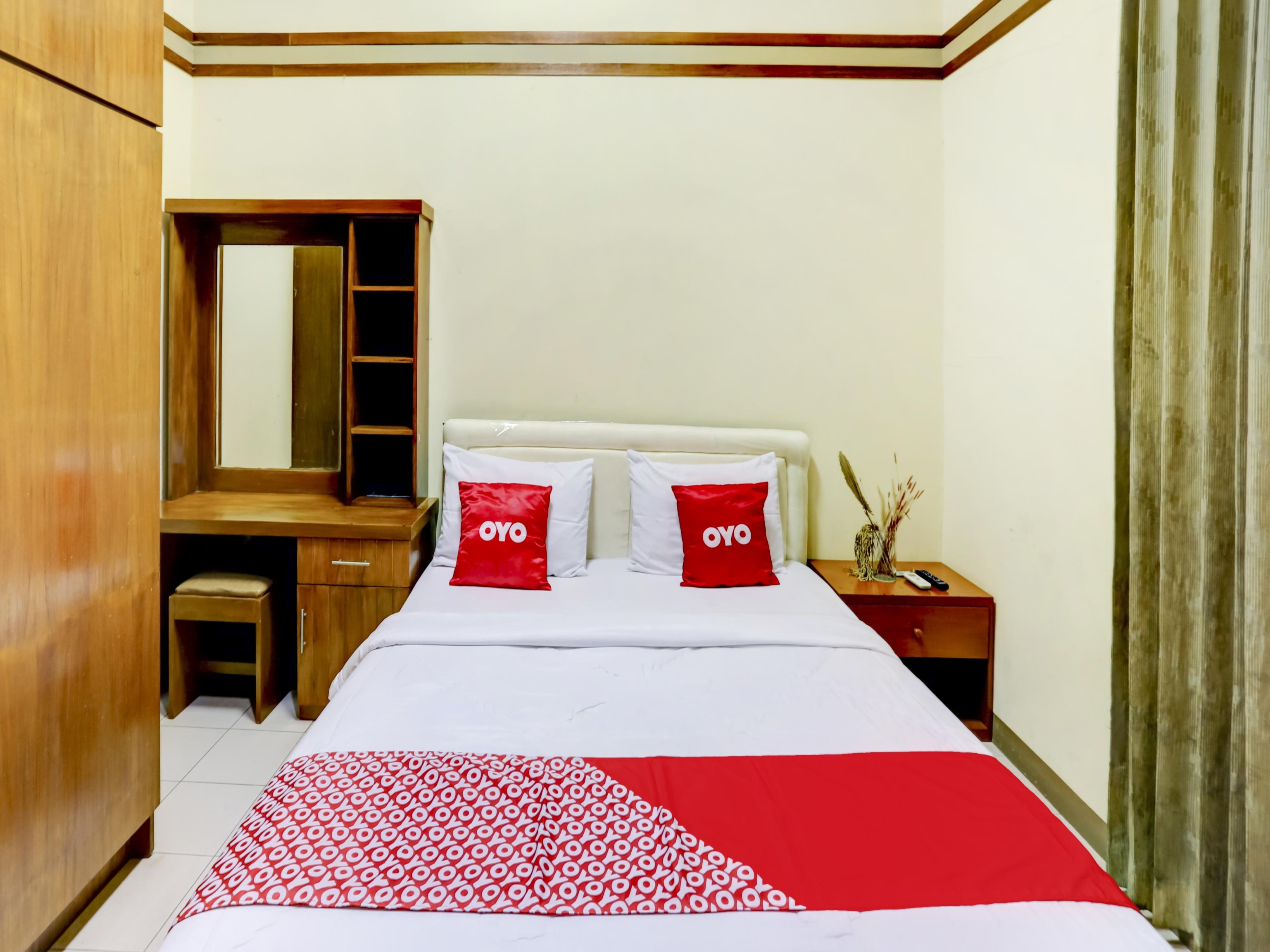 Oyo 90066 Tobana Pejaten House Jakarta Kültér fotó