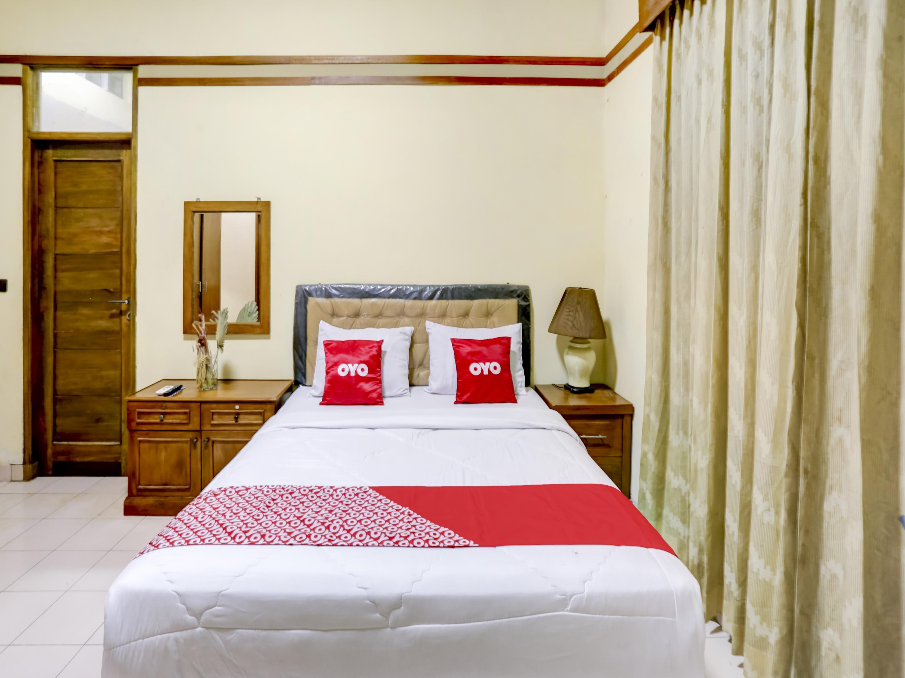 Oyo 90066 Tobana Pejaten House Jakarta Kültér fotó