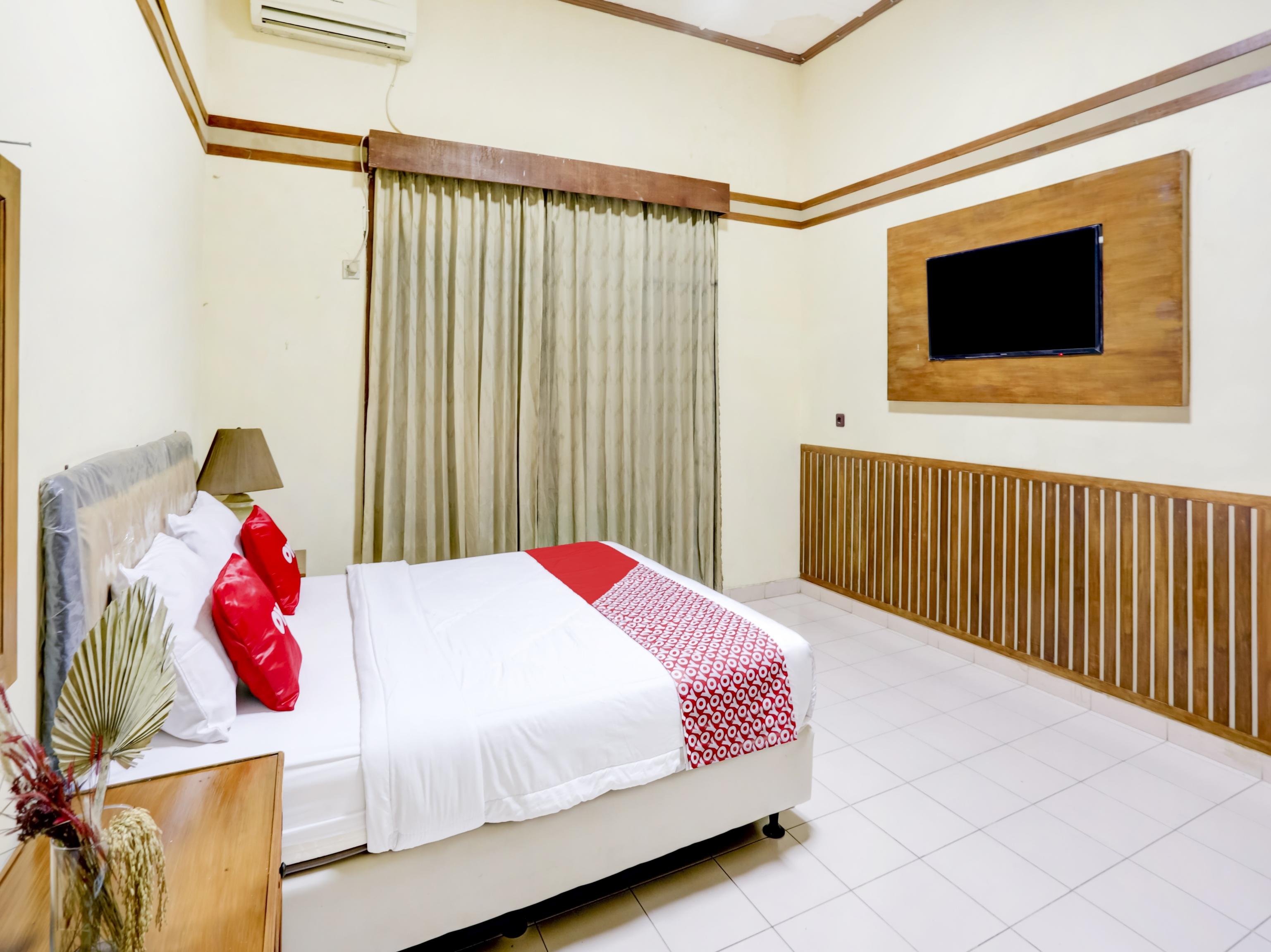 Oyo 90066 Tobana Pejaten House Jakarta Kültér fotó