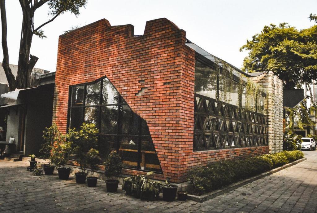 Oyo 90066 Tobana Pejaten House Jakarta Kültér fotó